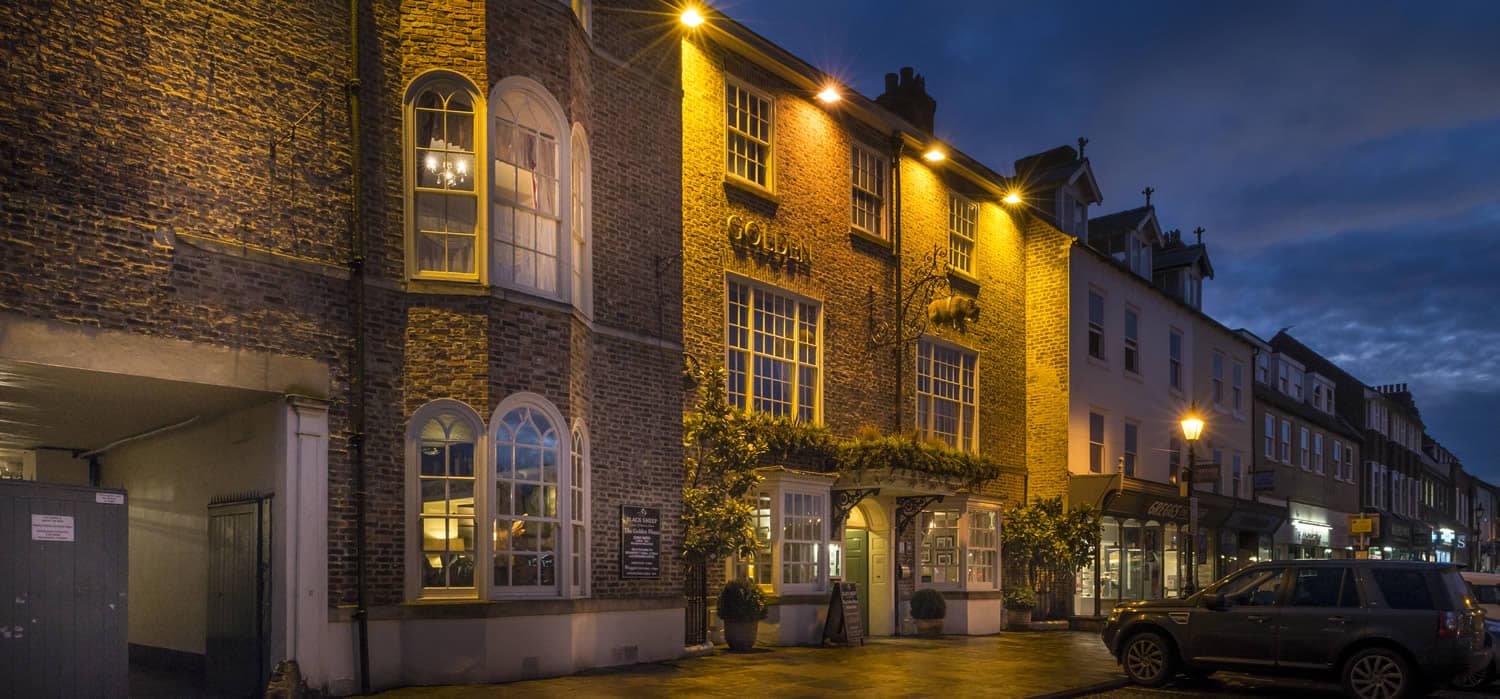 Accommodation at The Golden Fleece Hotel in thirsk