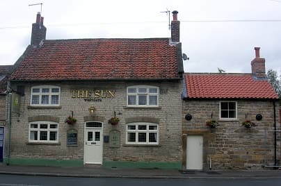 Pub The Sun Inn in hipperholme