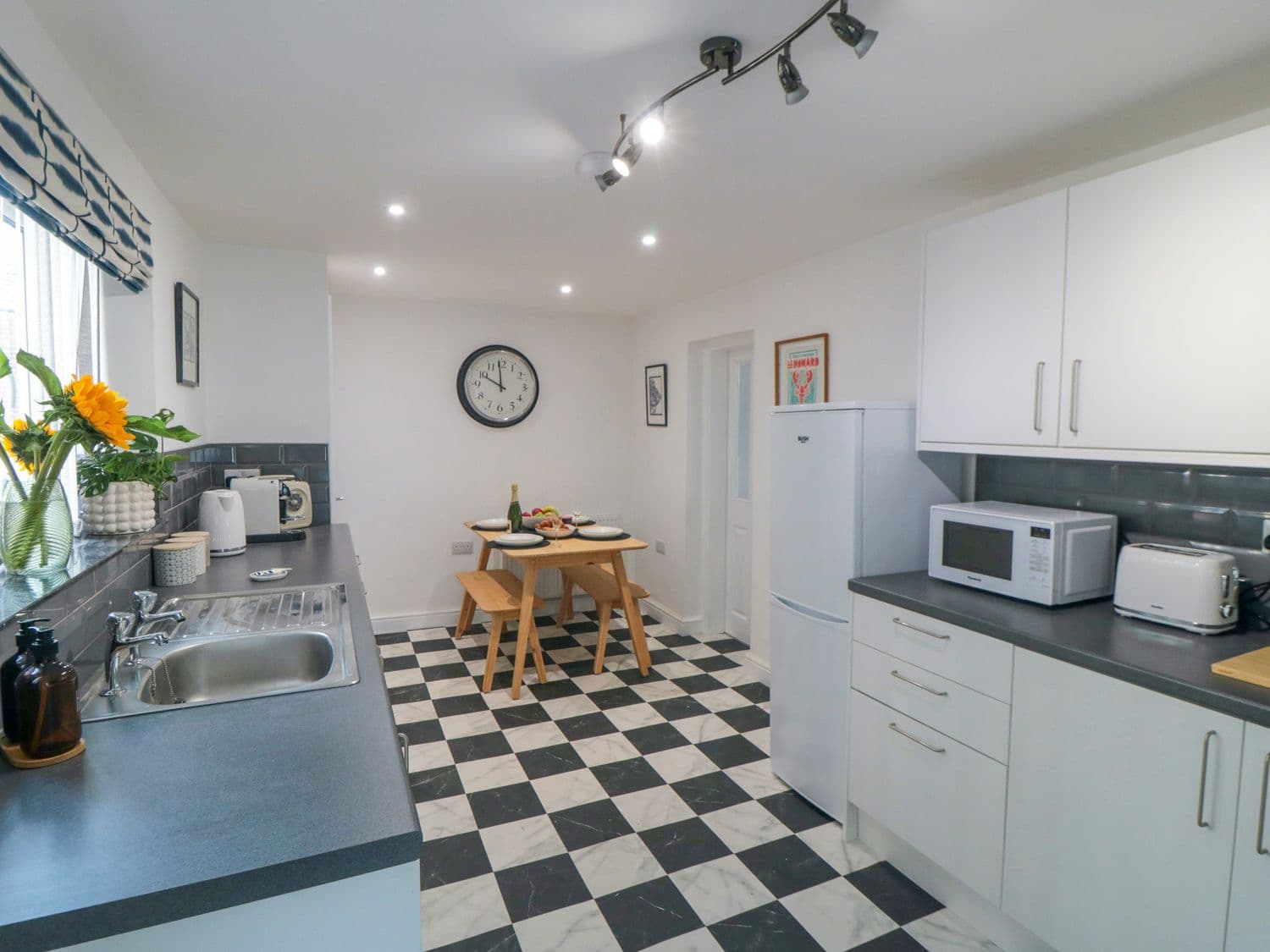 6 Clarence Place — photo 5