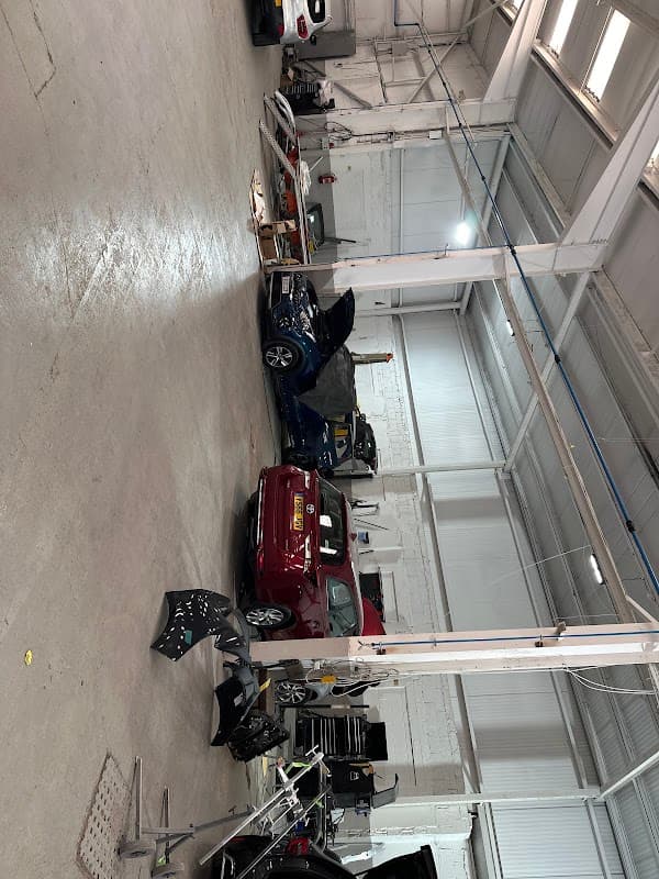 I.A Auto Repairs Ltd - Garages in wibsey