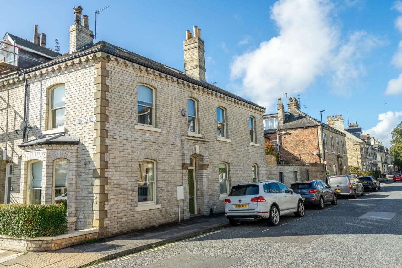 21 Scarcroft Road — photo 6