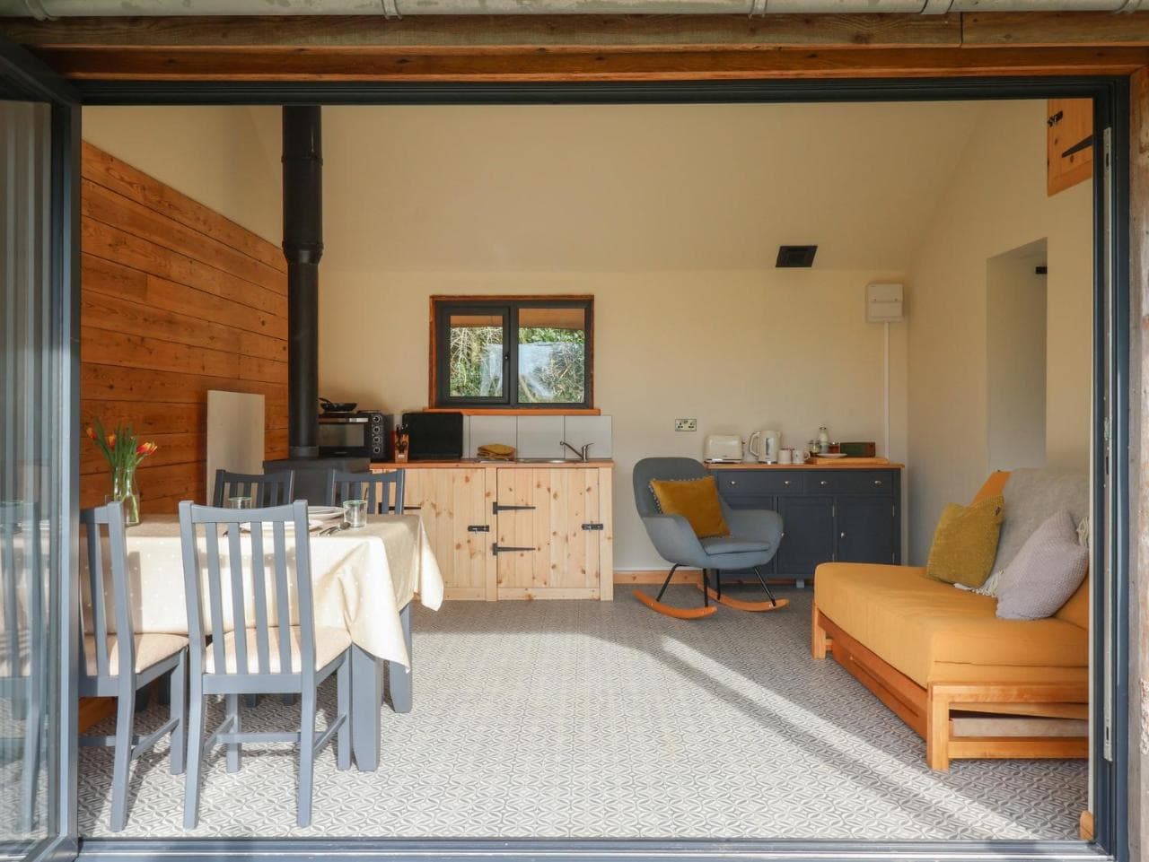 Beech Tree Cabin — photo 4