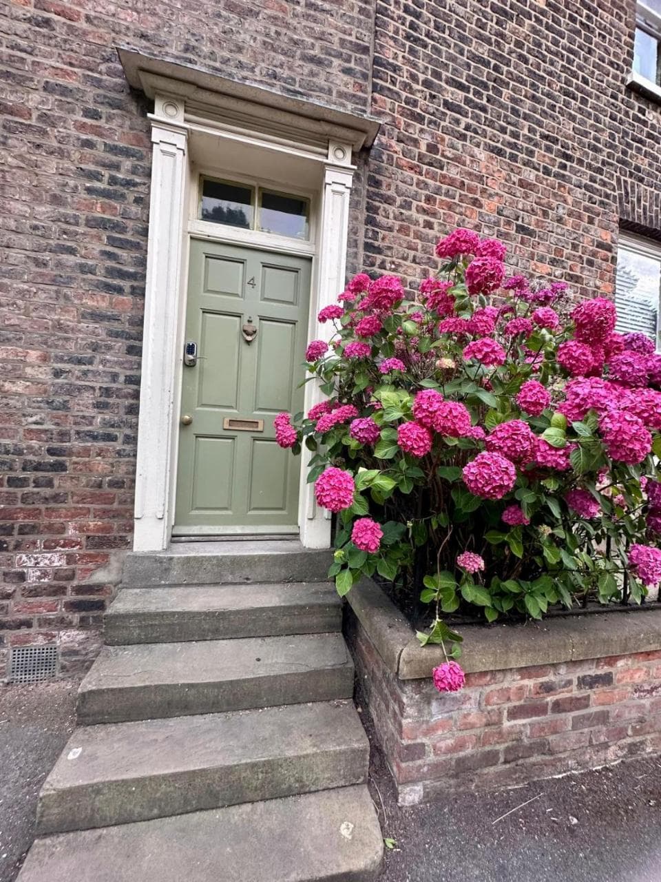 Bishy Hill Town House in York — photo 6