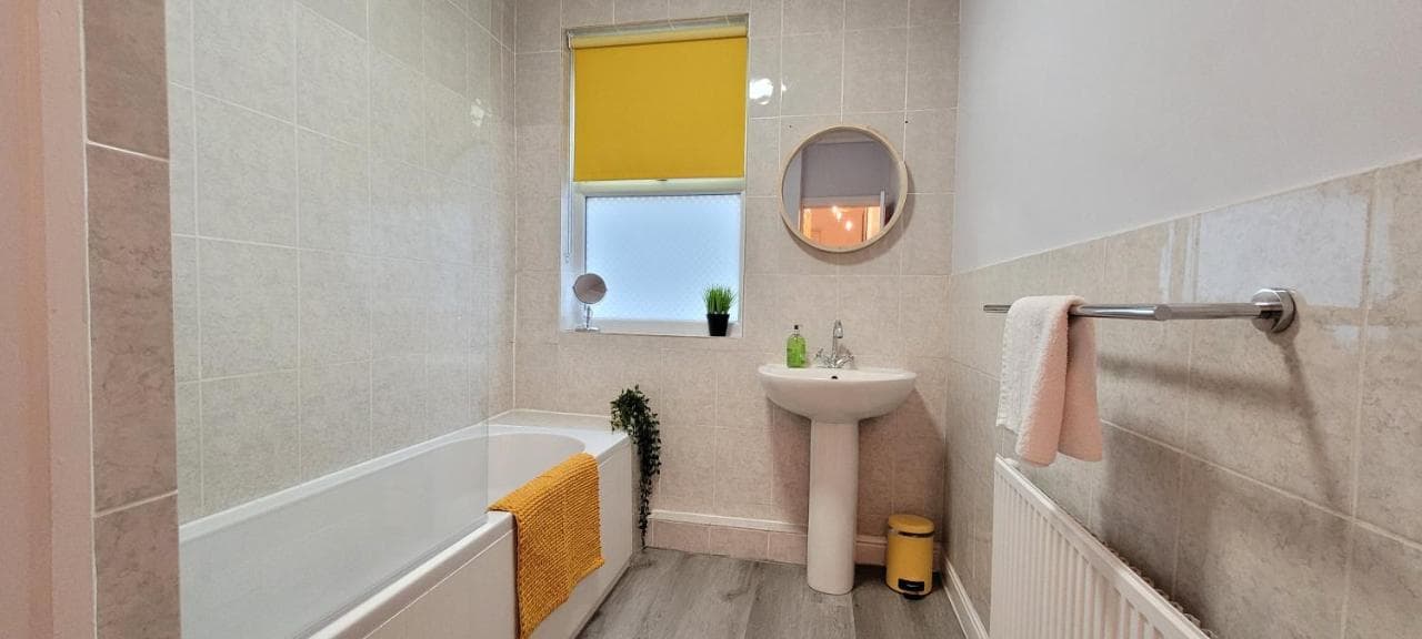 Hartoft St - 2 bed near river — photo 3
