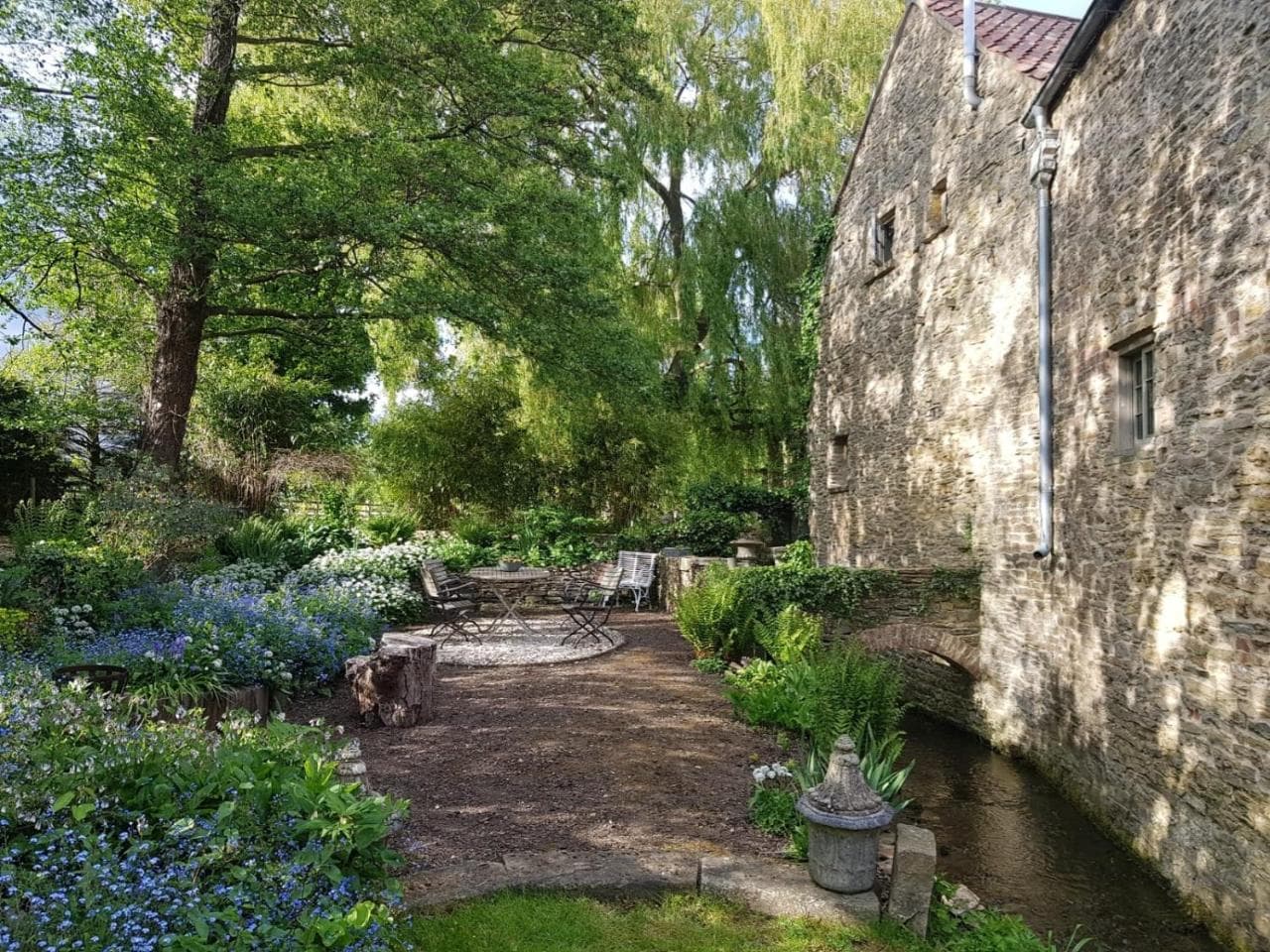 Seaves Mill Cartsheds — photo 2