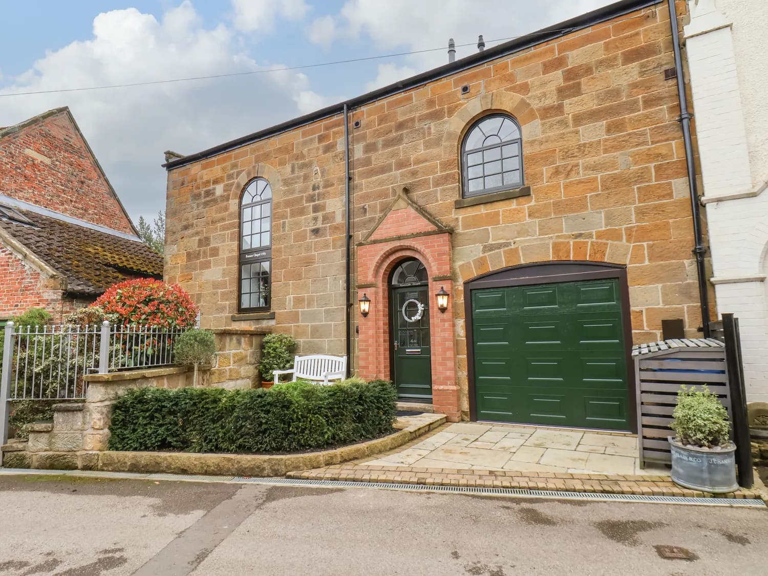 Riverside Chapel Image 1