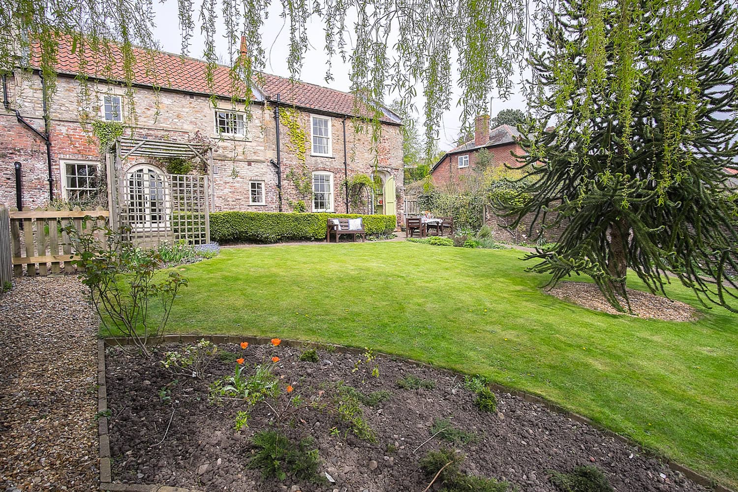 Garden Cottage Image 7