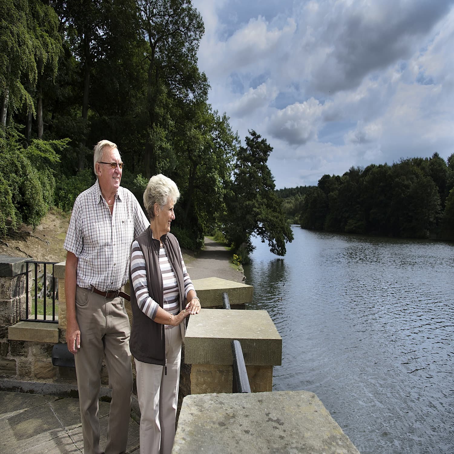 Newmillerdam Country Park & Boathouse Image 3
