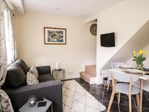 October Cottage, Ripon Image 3