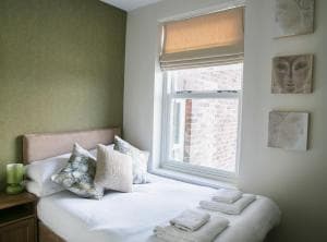 The Green House classic 2 bedroom apartment Image 1