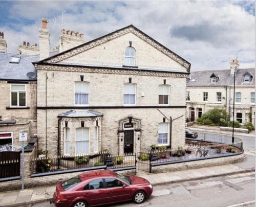 Holiday Homes in York Image 3