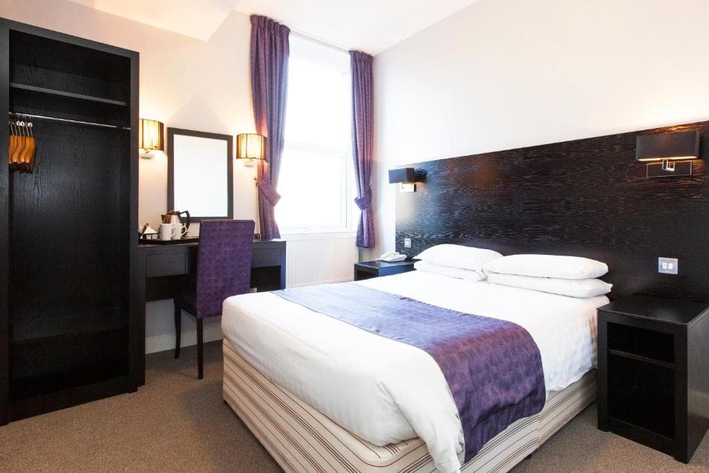 The Abbey Lodge Hotel Image 2