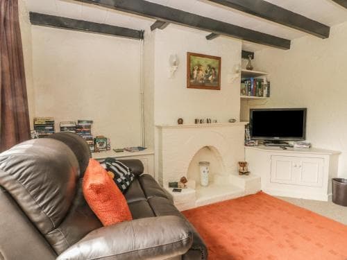 Lena Cottage, Driffield Image 1