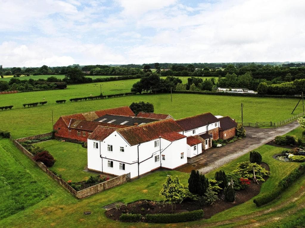 Deighton Lodge Image 1