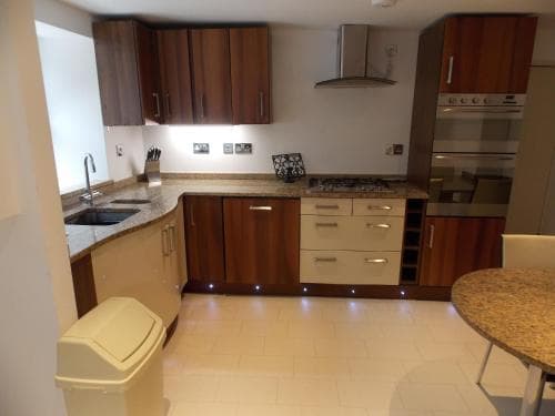 Fryers Cottage Image 1