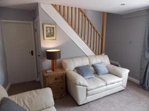Fryers Cottage Image 3
