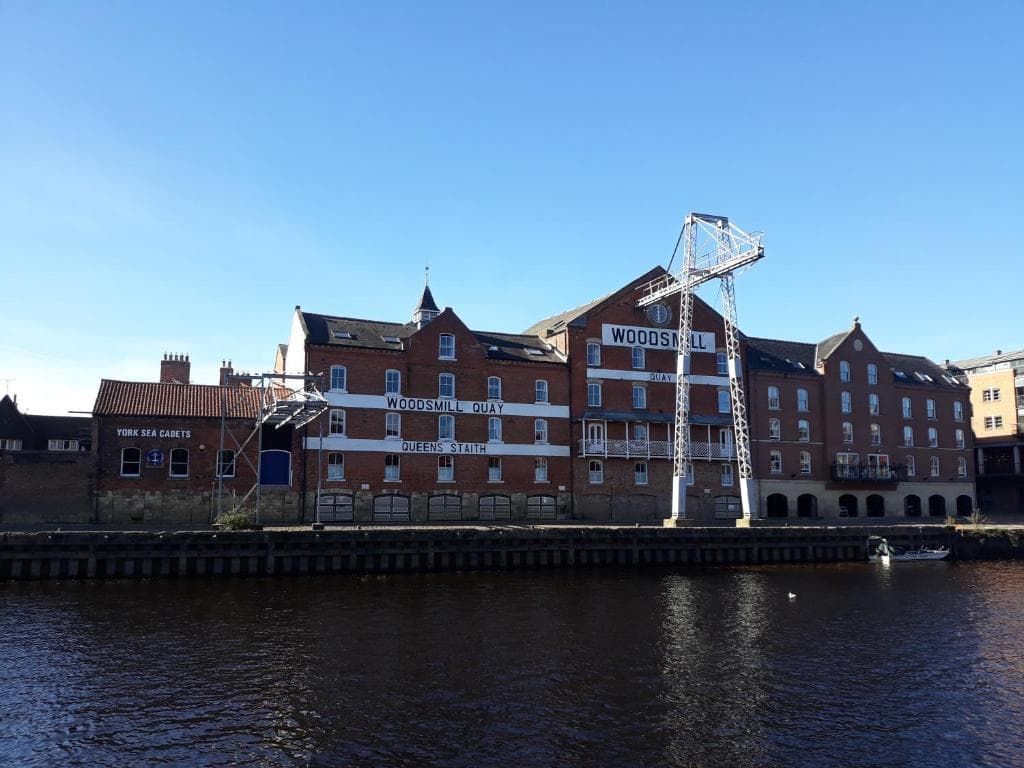 Riverside Apartment at Woodsmill Quay Image 3