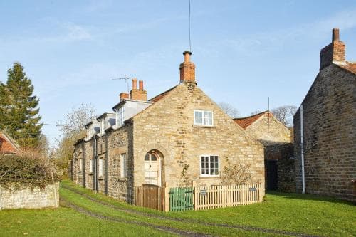 Host & Stay - Greengate Cottage Image 1