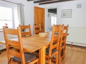 Stable Cottage Image 12
