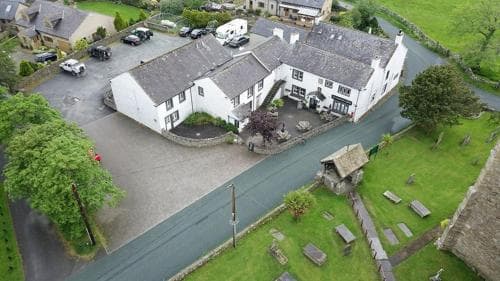 Marton Arms Hotel Image 1