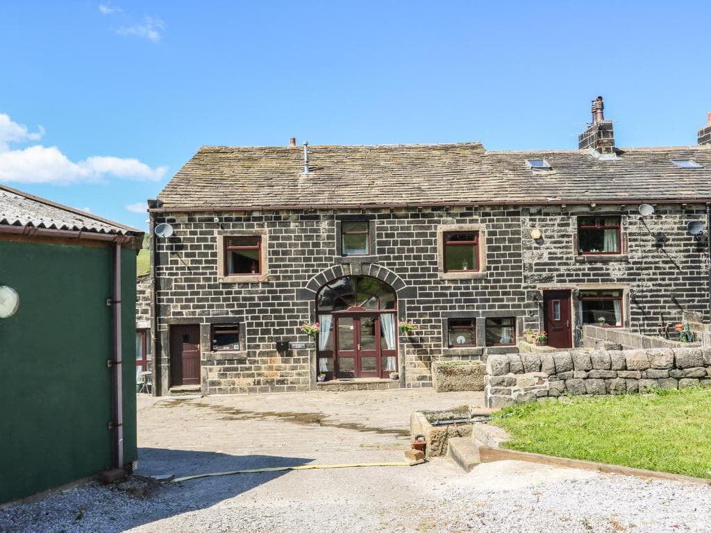 Shoebroad Barn Image 1