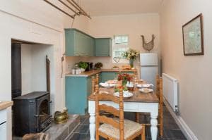Manor Cottage Image 2