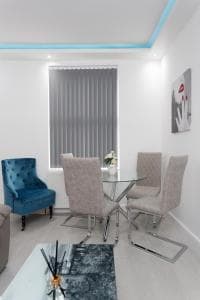 Burton House Image 3
