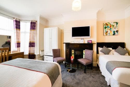 Diamonds Guest House Image 2