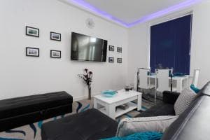 Clifton Bespoke Serviced Apartments Image 3