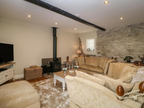 White Swan Cottage Image 1
