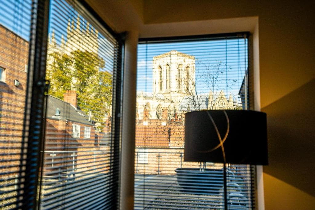 12 Stonegate Court Image 1