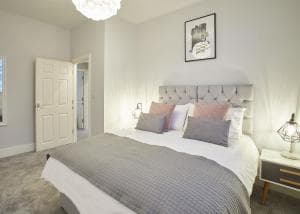 Host & Stay - Glencoe Apartments Image 11