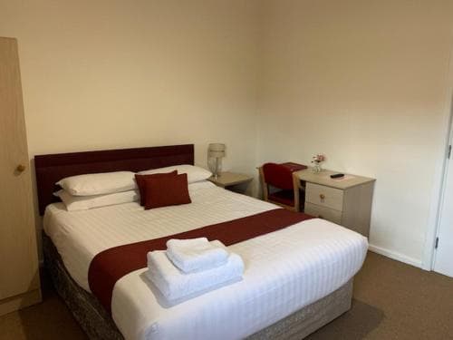 Hinsley Hall Image 2