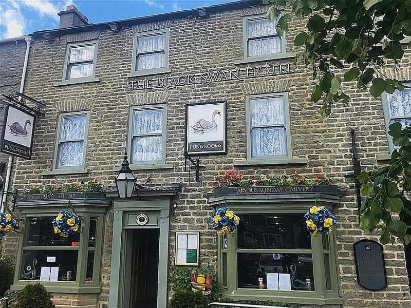 The Black Swan Hotel Image 8