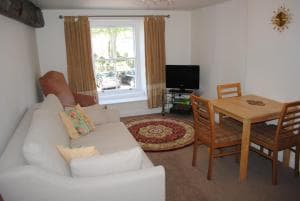 Sykes House Image 1