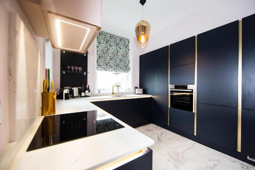 Maison Parfaite HG1 - Luxury Duplex Apartment with Parking Space Image 1
