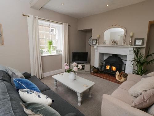 School House Cottage Image 2
