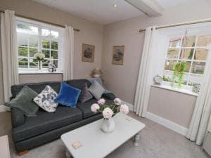 School House Cottage Image 3