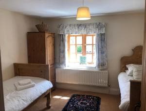 Elm Tree Cottage Image 1