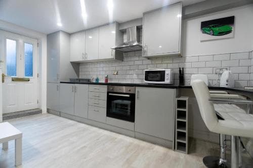 Westwood Apartment Image 1