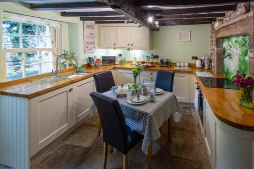 Poppy Cottage Image 1