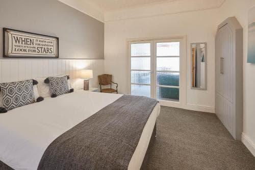 Host & Stay - Glencoe Apartments Image 5