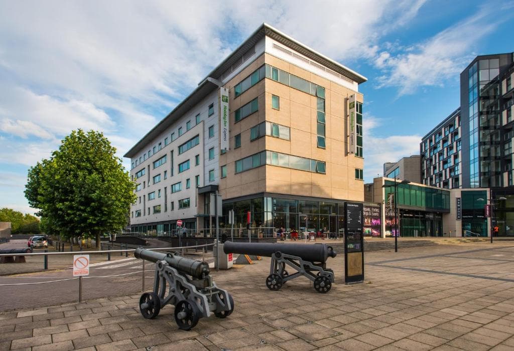 Holiday Inn Express Leeds City Centre - Armouries, an IHG Hotel Image 2