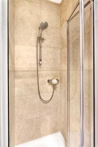 Cheltenham Apartments Harrogate Image 1