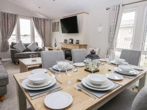 Charming lodge located on Cayton Bay Holiday Park Image 3