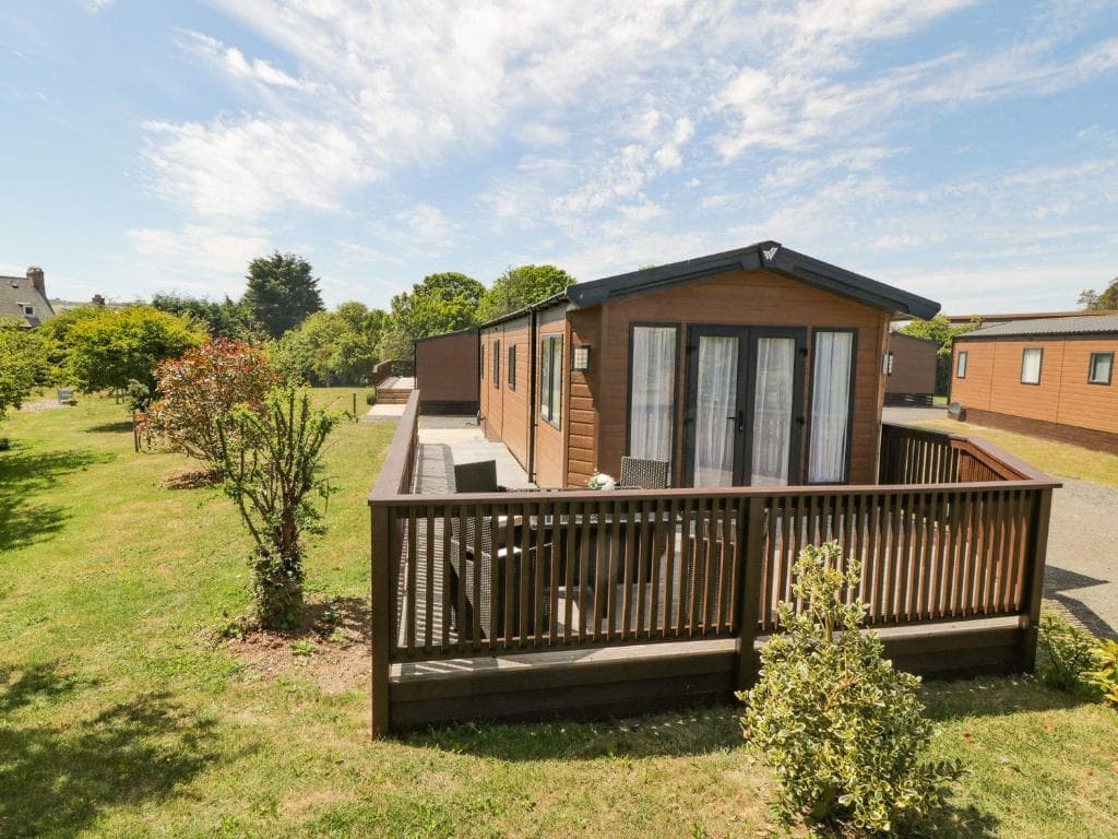 Holly Lodge Image 3