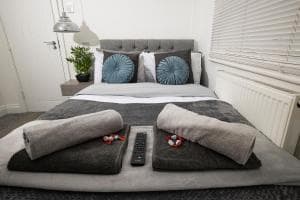 Roscoe House 4 Double Rooms Workstays UK Image 2