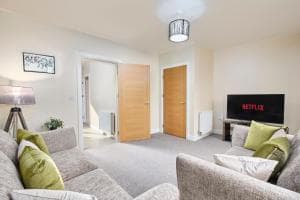 Stunning City Centre house - Parking - Garden Image 1