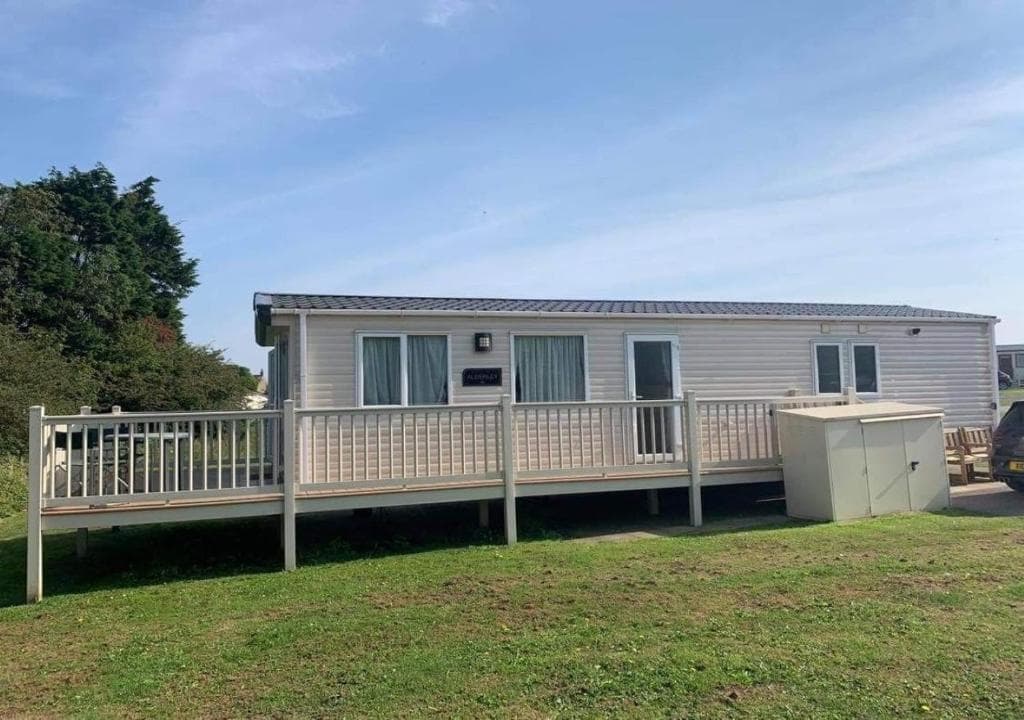M58 2 Bedroom, 6 berth Caravan Image 3