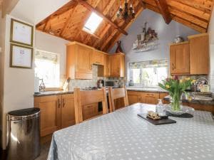 Stable Cottage, Whitby Image 3